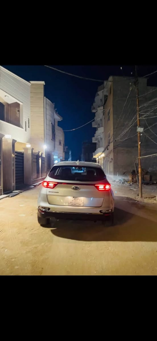 كيا سبورتج
موديل 2020
ماشيه 97 الف كيلو
 حادث بنيد فقط
محرك 2400
مواصفات شاشه كبيره انظمه قياده ثلاث وضعيات تحديد مسار رادار
للاستفسار ***********
