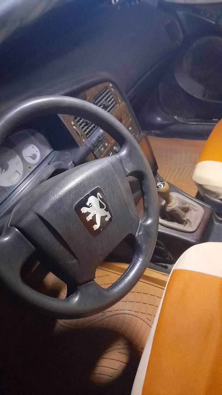 سلام عليكم بيجو بارص مديل ١٣ مكينه كير حداده تخم تاير تبريد مداور ثاني يوم سعر ٣٢ وبيه مجال


**إذا كنت صاحب هذا الإعلان وتريد حذفه لأي سبب، رجاءا أرسل رسالة إلى الدعم الفني**