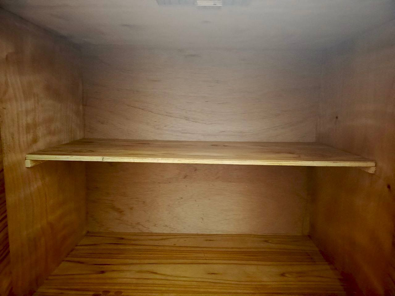 السلام عليكم بوفيه تفصال صاج للبيع المكان ابو دشيرالهاتف ***********
