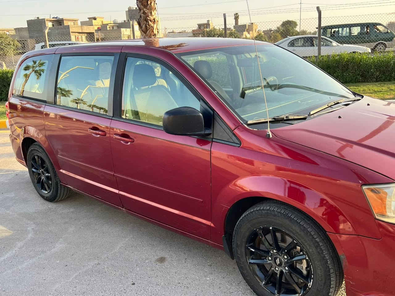 السلام عليكم دوج كرفان ٢٠١٦ للبيع ماشيه ١٧٥ حادثها كما موضح
السعر ١٣٥ وبيها مجال مكاني بغداد 
***********
