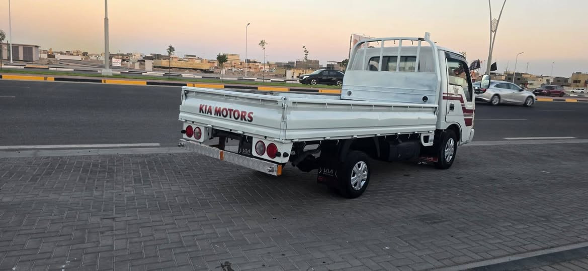 كيا بنكو فنتيره  مكينه 3000 سنويه مشروع وطني مكينه وكير واكسن وشاصي خير من الله/كهربائيات شغاله/تخم تاير جديد/صدر امامي وخلفي جديد/تحويل مباشر/دواخل حلوه/بدي طويل 8 حلقات مشط باور كله جديد سياره مال جناي السعر 50 مكان بصره ‎***********
