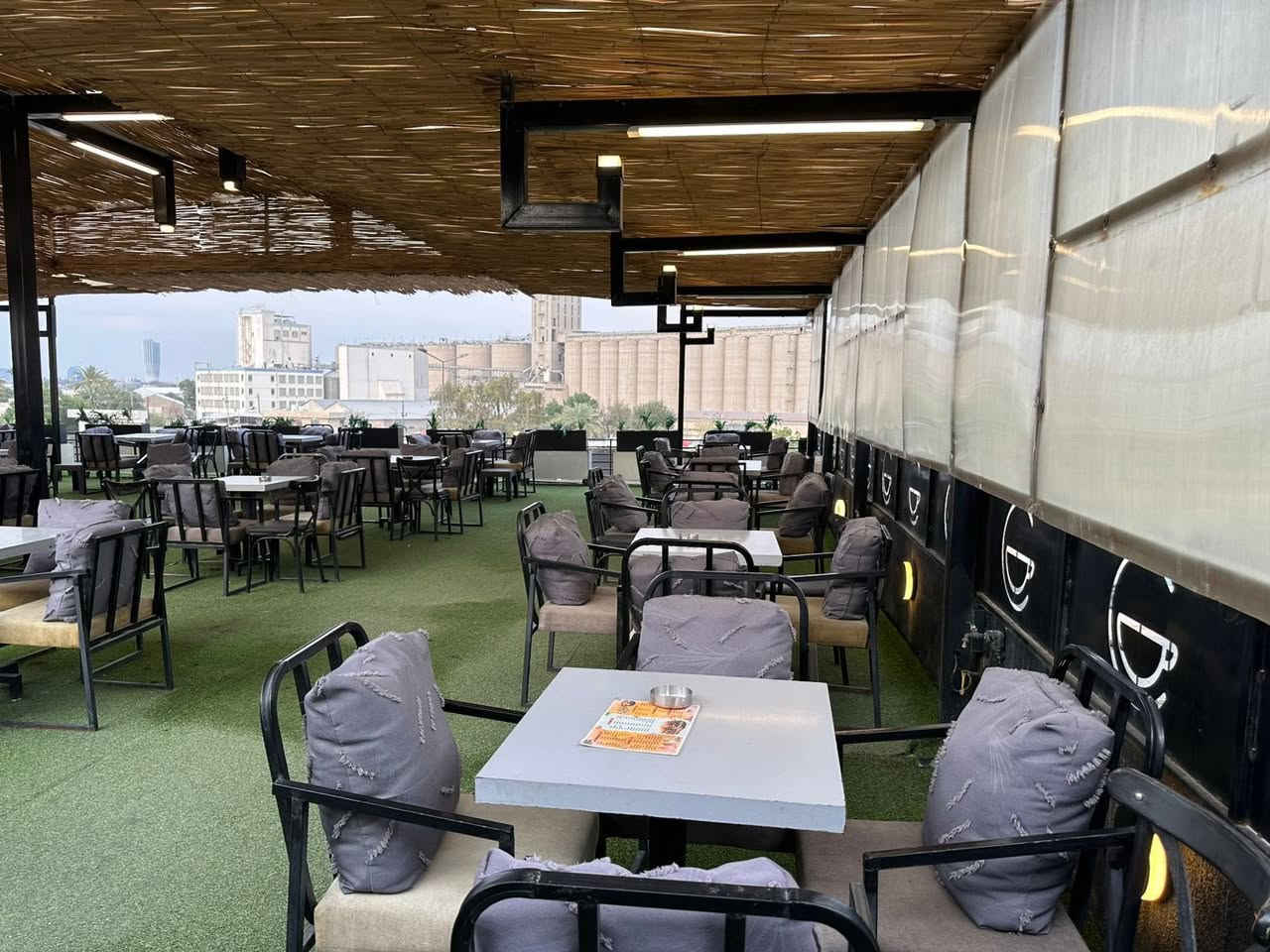 C Cafe & More
� فرصة استثمارية مميزة للبيع 🔥

كافي متكامل بموقع جداً حيوي وعلى شارع عام 🚗✨
الاسم معروف جداً وله سمعة قوية بالسوق

📍 التفاصيل:
• مكوّن من طابقين الطابق الثاني سطح + بلكون في الطابق الاول 
• مساحة كل طابق 300 متر
• تصميم مرتب وجاهز للعمل مباشرة

☕ التجهيزات:

• مطبخ متكامل بكافة الأجهزة 
- گرل غازي 
- قلاية عدد 2 
- ميز ستيل تحضير كبير عدد 2 
- مجمدة + براد كبير 
- رفوف لخزن الاغراض 
- مايكرويف 
- جهاز صلصات 
- ماكنة ثرم 
- 
- طباخ عيون 3 كبيرة لوجبات الفطور الصباحية + لتحضير الطعام لكمية كبيرة 
- سنك 
- ساحبة هواء صاروخية 
- المطبخ جاهز لتحضير اي وجبات بدون اي نقوصات 
- 
• قسم باريستا متكامل ومحترف

- باريستا 2 هاند 
- طاحونة 
- جهاز تحضير كريب 
- جهاز تحضير وافل 
- ايس ميكر 
- فلاتر ماء جديدة عدد 2 للباريستا + للايس ميكر 
- مجمدة
- سنك ايطالي 
- خلاط عدد 3 
- معصارة برتقال 
- برادات عدد 3 
- رفوف على طول البار لتخزين المواد 
- كل ادوات الباريستا جاهزة و بكل تفاصيلها و جاهزة للعمل 
• قسم نراكيل جاهز بالكامل

- القسم يحتوي على 100 نركيلة بابلية 
- 5 نراكيل المانية 
- رفوف على طول قسم الاراكيل لتخزين الاراكيل 
- منقلة فحم + بلور 
- مجمدة لخزن المطارات
- مبردة 

💺 الإضافات:

• أثاث كامل (طاولات عدد 50 ، اكثر من 200 كرسي حديد ، سستم صوت للصالة الداخلية يتكون من 5 سماعات عالية الجودة ، سماعات 2 كبار للصالة الخارجية ، سستم كاشير حديث و جاهز + 4 طابعات ، شاشة كبيرة قياس ٤*٣ للصالة الخارجية ، شاشات عدد 3 قياس 60 ، شاشة كبيرة قياس 85 للصالة الداخلية ، ستلايت الرابعة عدد 2 ، مبردات عدد 8 للصالة الخارجية ، سبالت عدد 4 كنتوري انفيرتر ، سبلت عدد2 جداري ، صوبات عدد 8 كبار للصالة الخارجية ، برادات عدد 2 للصالة الخارجية ، ستيج جاهز للمناسبات ، سستم كاميرات عدد 12 كاميرا ، حمامات حديثة عدد 2 ، UPS 10KV ، بلي ستيشن 5 عدد 2 ، تجهيز كامل من ورق ، دومنه ، طاولي ، لوكو عدد 5 موزعة بالصالات الداخلية و الخارجية ، تسقيف للصالة الخارجية ممتاز ، جميع الاثاث بحالة جيدة ) 
• زبائن ثابتين ودخل مستمر على مدار السنة 
• لوكَيْشن قوي جداً مقابل مجمع نخيل بغداد (واجهه كبيرة على الشارع)
• مساحة واسعة لوقوف السيارات 🚘

📱 حساب إنستغرام ممول ومصروف عليه بشكل احترافي

💰 السعر: 6 شدّات (قابل للتفاوض)

📞 للجادين فقط، فرصة لا تفوت 
🎫 م.عبدالرحمن ***********
