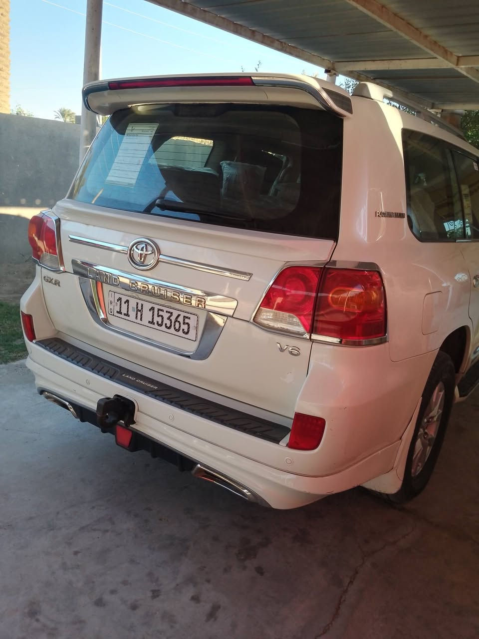 سلام عليكم لاندكروز موديل 8 للبيع او مروس توسان سورنتو مكفوله من الضربه كير محرك مكفول تبريد تخم تاير جاهز بسمي سعره 255بيه مجال ***********
