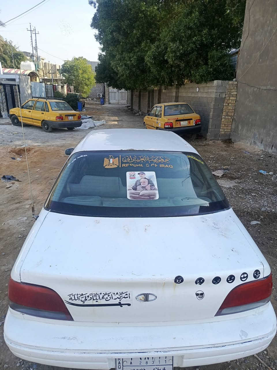 حبايب اليوم عارضلك ارخص سيارة  خصوصي بالعراق وسعرها بس (( ب14 ورقة )) وبيها مجال بسيط حك جيتك أقرة تفاصيلها وخابرني إذا شراي وصناعة كوريا تبقة وياك عمر  سيارة برنس فراشة موديل 1999 كير اوتماتيك المرغوب ومحركها 2000 رقم الماني وسنوية عضم عاج وكشرها كدامك هسة مصورها كهربائيات شغالة وبيها شاشة داخلية جديدة  وبيها لايتات زنون تقوية دواخلها نضيفة ومدوشمة جديد تخم تاير جديد جواها صدر امامي وخلفي نضيف سيارة عضمتها حلوة وكاعدة بالشارع وبعدها محافضة على نفسها سيارة كلها بلادية وشغالة وكاملة راعيها ماندلة مغير عنوانة وضايع من عدي تجيني للبيت اسويلك بيها مكاتبة اتكفلك بيها سرقة وعشائر وقانون وطلب وحتى السيارة مصفرة وصاعدة هزة ب2023 يعني بس تحصلة يحولك ماعدي مجال ادور علية اسويلك بيها مكاتبة وطيك سنويتها وشتريد اكتبلك اني حاضر مكاني بغداد الزعفرانية وهذا رقمي وموجود واتساب همينة إذا ماعدك رصيد وتدلل وخادم للناس الي تجيني من مكان بعيد ***********
