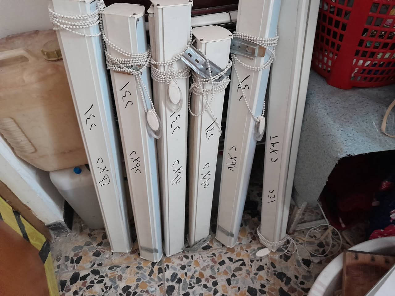 قواطع بي في سي رصاصي مع البوب ٢ الطول ٩ متر ارتفاع ٢٤٥ هنه اربع قطع مع بردات سلايت عدد ٦ السعر ٦٠٠


**إذا كنت صاحب هذا الإعلان وتريد حذفه لأي سبب، رجاءا أرسل رسالة إلى الدعم الفني**