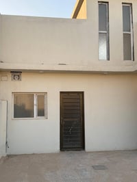 مجمع أبو تراب • ٢٠٠م • سندات