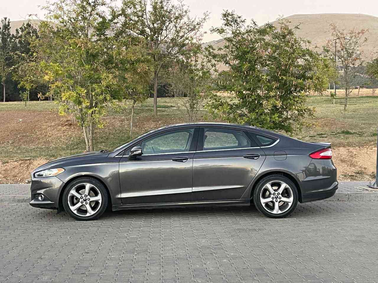 بەناوی خوای گەورە 
فۆرد فیوژن 2016 
مواسەفات se سلاید
3شاشەی مەکینە 2.5 مەرخوب 
سەنەوی تازەیە تا 2028 
گێر مەکینە بە شەرت 
193 هەزار کیلۆمەتر ڕۆشتوە 
4 تایە لۆک مانگێکە خراوەتە سەری 
4 پارچەی پێوەیە دوو دەرگا سەکن بیلادی خراوەتەوە سەر  چەمەلەخ پێشەوە سایەق دواوە سەکن 
سەیارەکە دینار مەسرەفی نیە***********
*********** السليمانية, العراق
