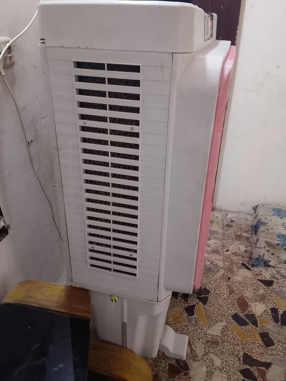 للبيع في حي البتول سعر 70$***********
