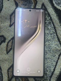 عندي جهاز كامون ٤٠فايف جي الذاكره العشوائيه ١٢ الذاكره الداخليه ٢٥٦ جه...