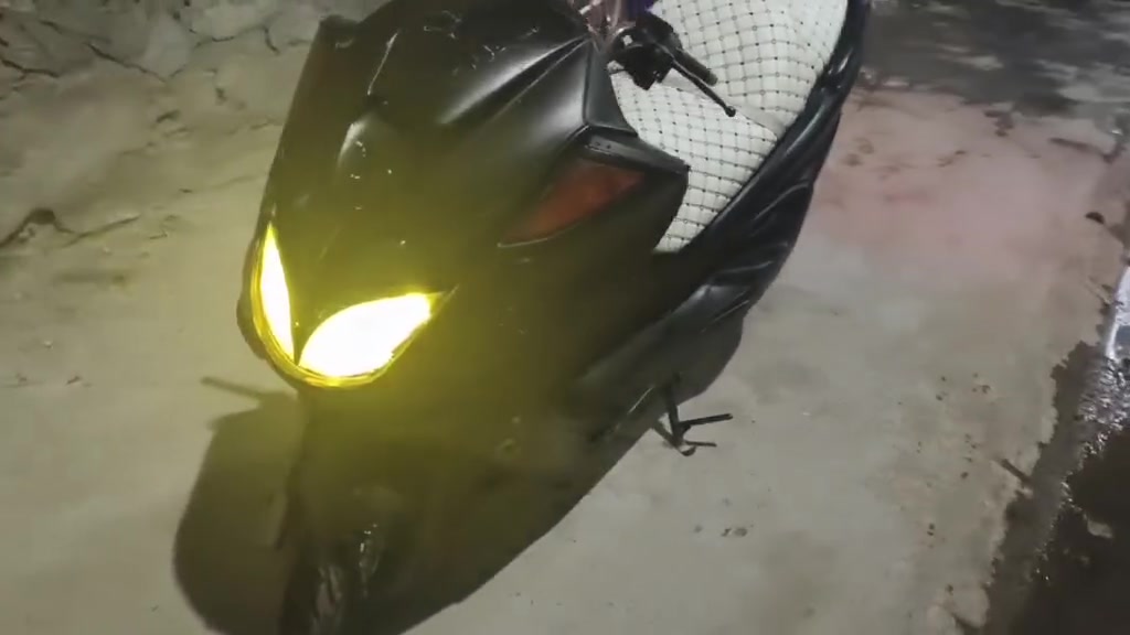 سلام عليكم ورحمة الله وبركاتو
دراجه ما جسته دبل رون 
جاهزه جاهزه جاهزه 
تخم تاير 
راديتر شغال 
كهربائياته شغله 
دراجه خير من الله درجه خرسهه وتفحص وين متريد مكينته نضيفه 
سعره 375 وبيه مجال الشرايه فقط 
هذه الرقم *********** فقط وتساب وخاص مفتوح
