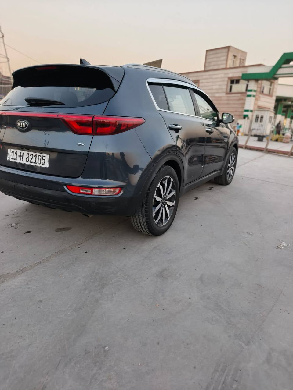 السلام عليكم البيع سبورتج  ماشيه 91 موديل 2018 رقم بغداد الجديد ورارد امريكي حادث بابتين اليمنيه مبدله مكينه 2400 تبريد منضومه غاز جديده قبل شهر  المكان الدوره الاستفسار الاتصال برقم *********** ترهم اقساط ونقد
