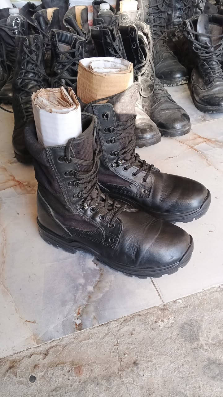 متوفر بصاطيل باله أصلي جلد طبيعي السعر 35 الف مع التوصيل
***********
