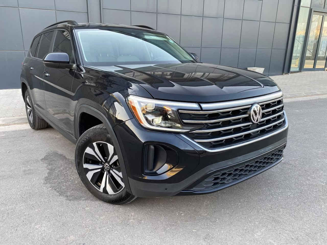 Volkswagen atsal 2024 Se ***********
ڕەنگ ڕەش . مواسەفات . بەسمە . کوشن جلد ناوزەرد . 3 ڕیز کوشن . تەبرید مەرکەزی . کوشن سارد و گەرم . ڕاداری هەر 4 لا . برێک بەسمە . گێچ ئەلیکترۆنی . پێش و دوا کەپس . بێ بۆیاخ و گۆڕاو . سعری خوار هەموو بازاڕ 240$$ 
شوێن سلێمانی السليمانية, العراق
