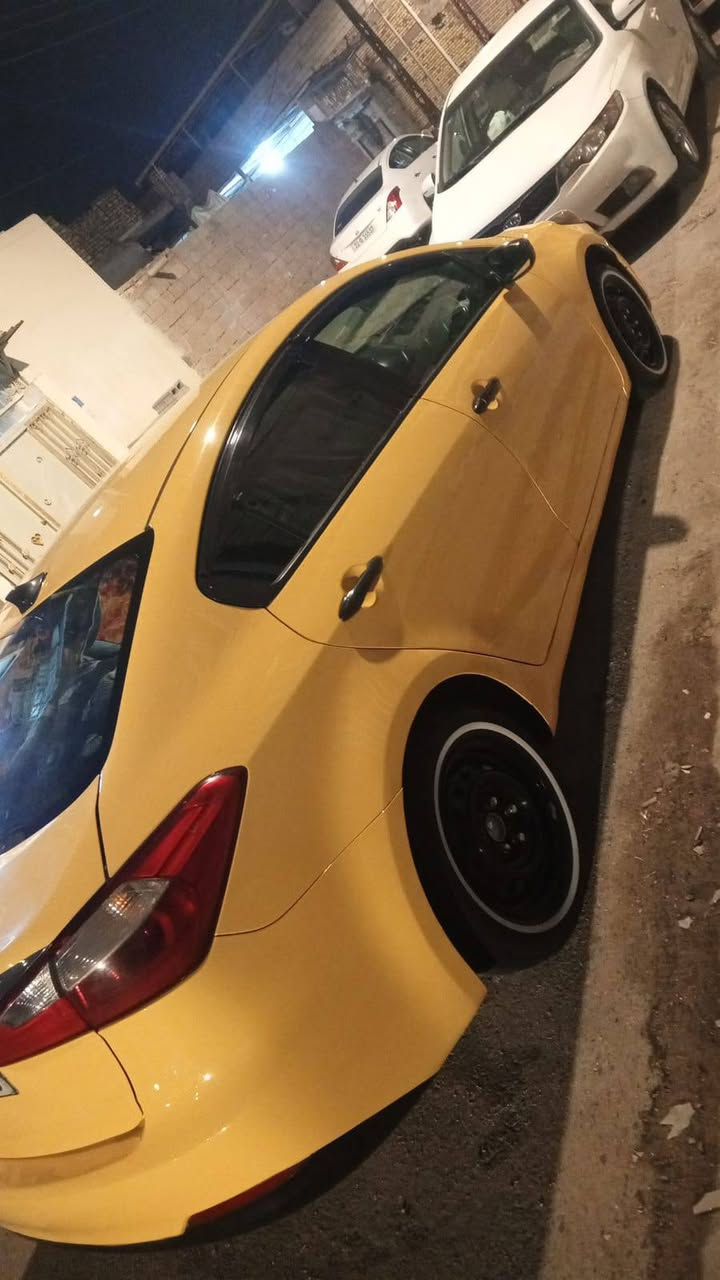 سلام وعليكم فورتي وارد امريكا موديل 2016 رقم بغداد بسمي إنه شخصيا  ضربتها البابين صفحه الايمن مبدلات والمدكر الامامي مبدل والسونار موجود بلمنشور مكينه 1800 دوش هستوني شادها صارلها شهر السياره صبغتها تخبل نصبتها حلوه أحله من صور كامله تبريد تخم تاير حداده سعرها 110$ وبيها مجال تجي وتدلل مكاني البصره القبله هذا رقمي *********** البصرة, العراق
