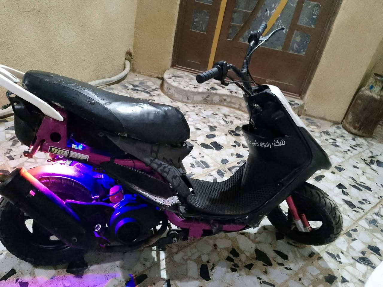 سلام عليكم دراجه ماكس بوشه 49 مال لعب دراجه سلف هندر شغاله قطره تزويد دبلات امامي رياضي دراجه كلشي بيه جديد ب375 وبيه مجال مكاني طويريج وهاذه رقمي ***********
