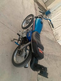 للبيع • معلومات قليلة • اتصال