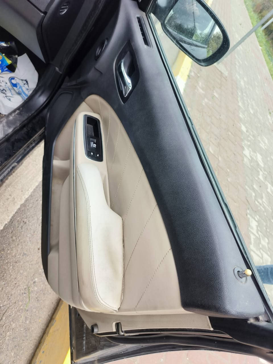 سەرەتا بەناوی خوای گەورەو میهرەبان
دۆج ٢٠١٣ بۆ فرۆشتن
 بڕاوەیە لۆک لۆکە بێ مەسروف 
شاشە گەورە 
ناو زەردە سەیارەکە 
مەکینە ٨بستۆن 
گێڕو مەکینە بەشەرت سەت فیتەر 
بێ مەسروفە ماڵی دۆستە 
چوار تایەی لۆکی لەژێرە
سعری خوار هەمو بازاڕ 
موشتەری نامە بنێرێ لەخزمەتیام 
سعری٦٠ گەڵاو مەعامەلەیە کەم  
ئاڵوگۆڕ بەشتێک بەدڵم بێت


**إذا كنت صاحب هذا الإعلان وتريد حذفه لأي سبب، رجاءا أرسل رسالة إلى الدعم الفني**