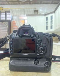 كانون 5D مارك ٣ • ٣ بطاريات • نجف