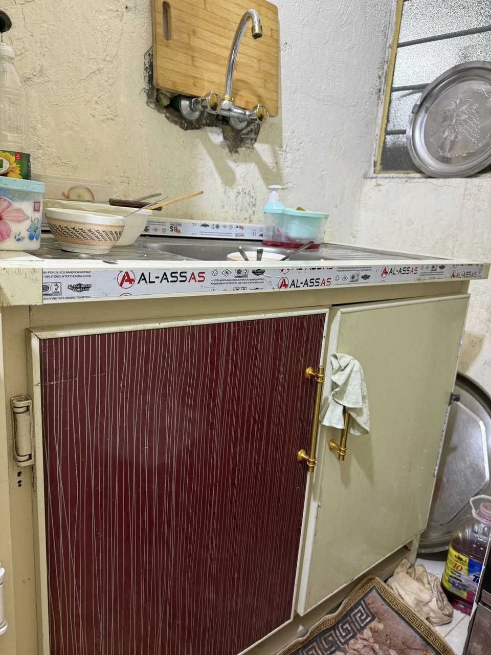 كاونتر للبيع
تسكام ثقيل نظيف كلش قياس السنك متر و 10 سم وقياس الكاونتر والملحق متر ونص 
السعر 300 وبي مجال 
بغداد المشتل 
***********
