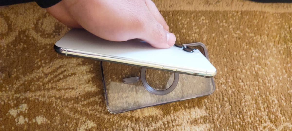 السلام عليكم
ايفون11 برو ماكس بطاريه95
فول نضافه ***********
