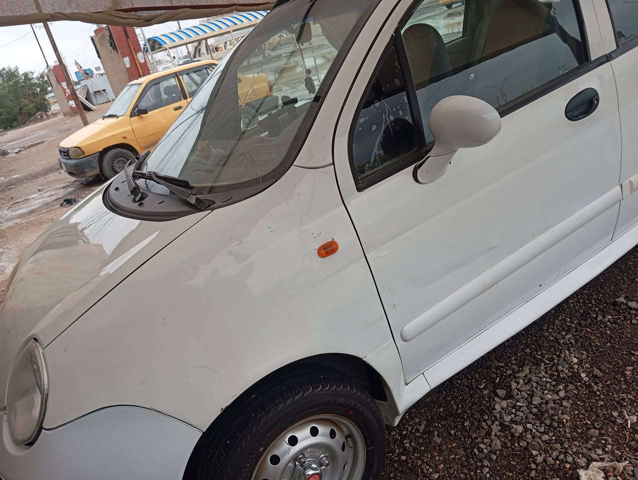 السلام عليكم للبيع كيو كيو مكفوله رقم نكليزي ماشيه 45 السعر 33 وبيه مجال رقم ***********
