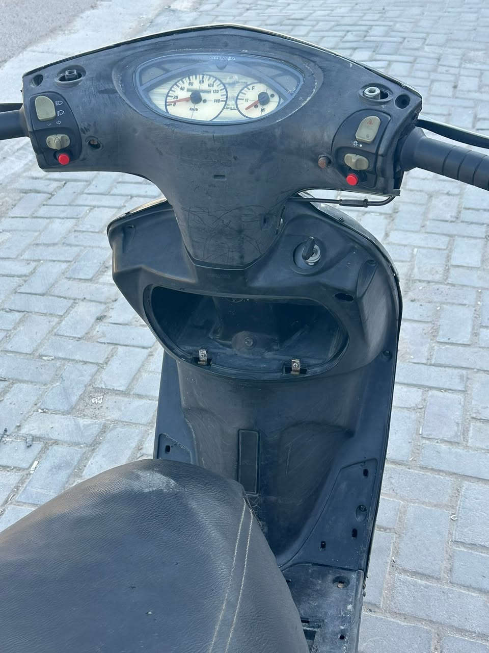 السلام عليكم ماكس 140للبيع نكره سلف وهندر بيهه نواقص بسيطه بل سوادات سعر 250وبيهه مجال للشراي العنوان البياع رقم ***********
