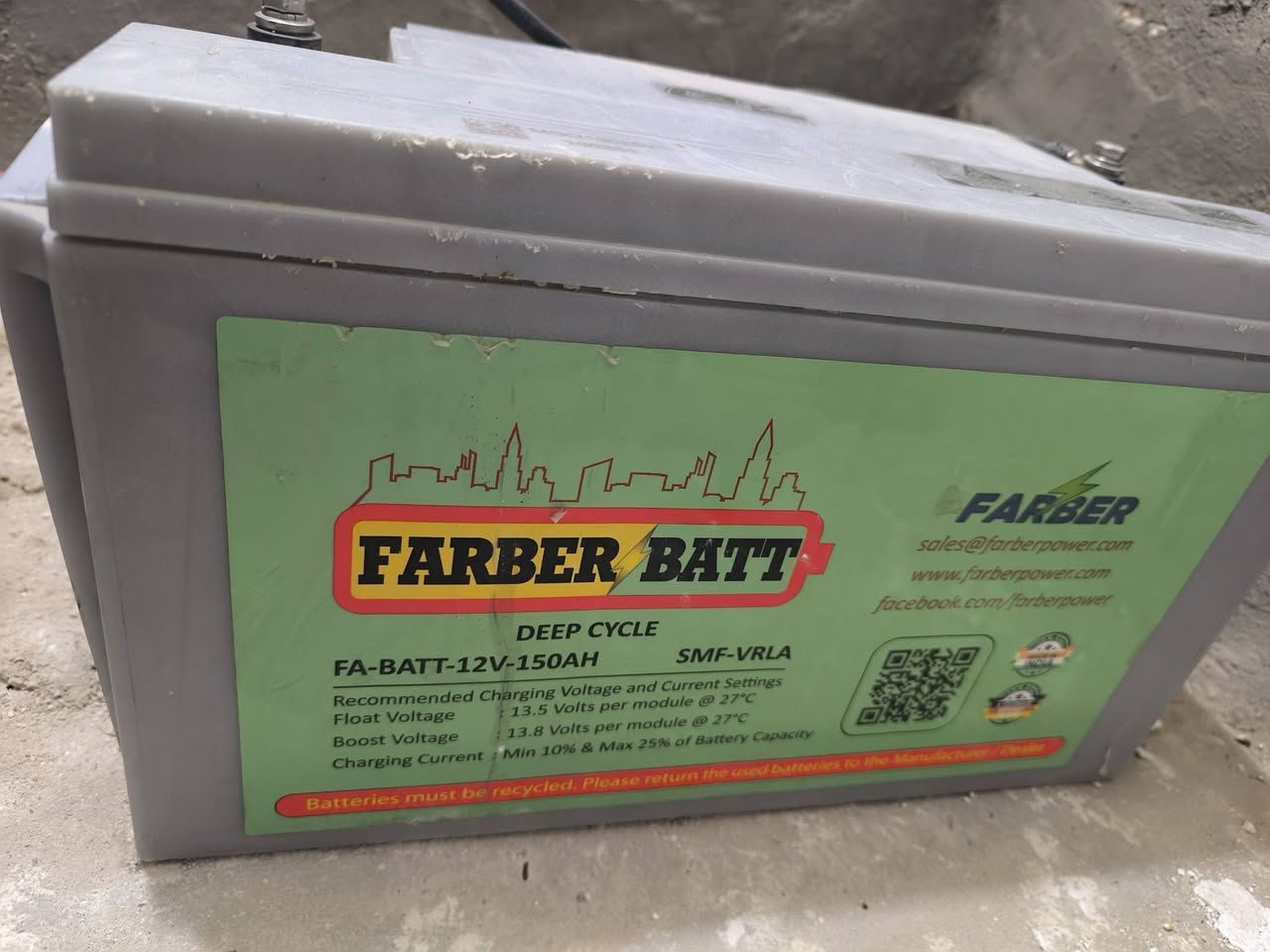 دش 34 ubnt
متوفر 
 دش حجم 34 نظافة عالية نوع ubnt 

مايكروتك 912 عدد 2

بطارية فاربر 150 امبير استخدام 4 اشهر فقط 

للاستفسار الاتصال/ ***********
