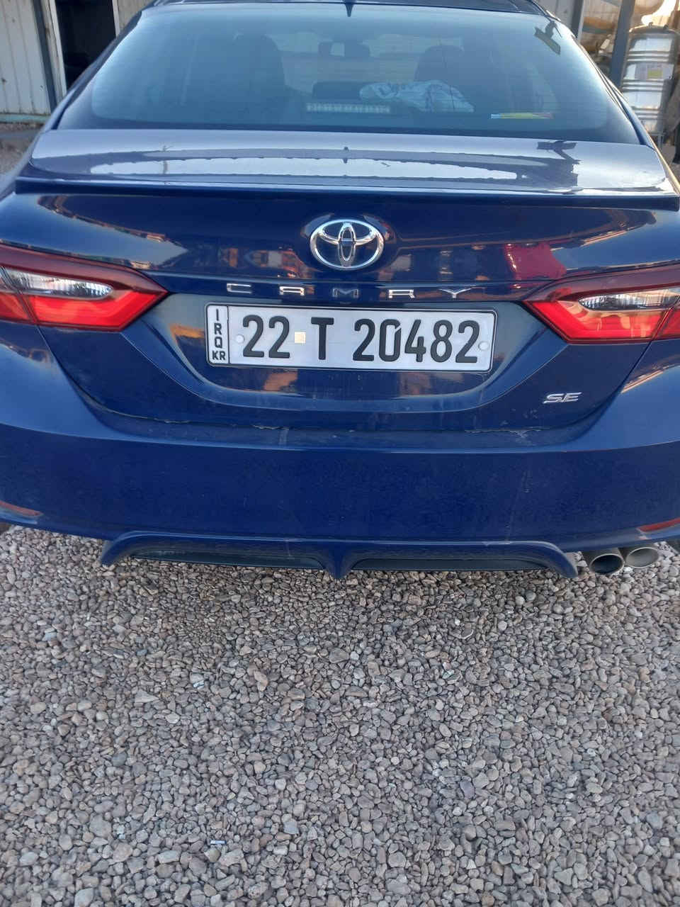 السلام عليكم اخوان كامري موديل 23 رقم اربيل وارد امريكي ضرر جاملغ الامامي  سعرها 220 مكان السياره رمادي هاتف  ***********
