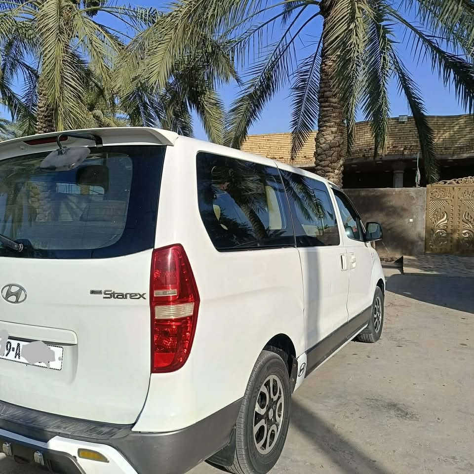 سلام عليكم للبيع ستاركس ٢٠١١ مكفوله كفاله عامه رقم واسط مميز بسمي فول موصفات لاستفسار الاتصال على الرقم ***********
