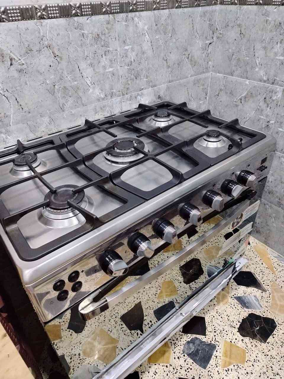 غراض بيت للبيع اخو الجديد البيع لغرض السفر الاستفسار اكثر تواصل واتساب***********
