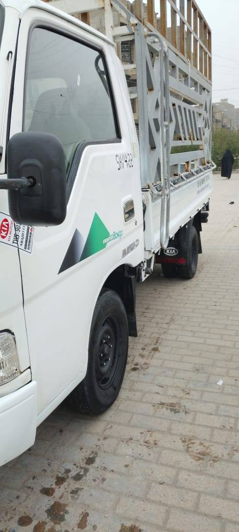 السلام عليكم كيا فنتيره للبيع تك قماره 8 جنكال موديل 2000 رقم بغداد الماني سنويه 27 مكينه وكير واكسل  مكفول شاصي رقم شاصي مكفول تخم تاير صدر جديد كهربائيات كله شغاله سياره جاهزه السعر 60 وبيه مجال مكاني بغداد مدينة الصدر الشراي يخابر *********** غير متواجد على الفيس
