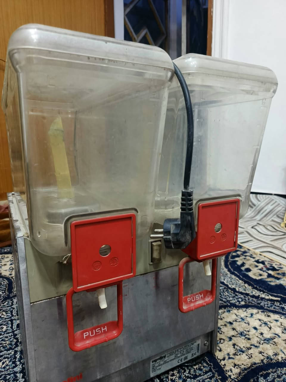 ***********
السعر خاص
