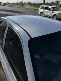 فيرنه 2012 كير عادي  تبريد ثلج  مكفوله من الضربه فقط بيها ٣ قطع صبغ بد...