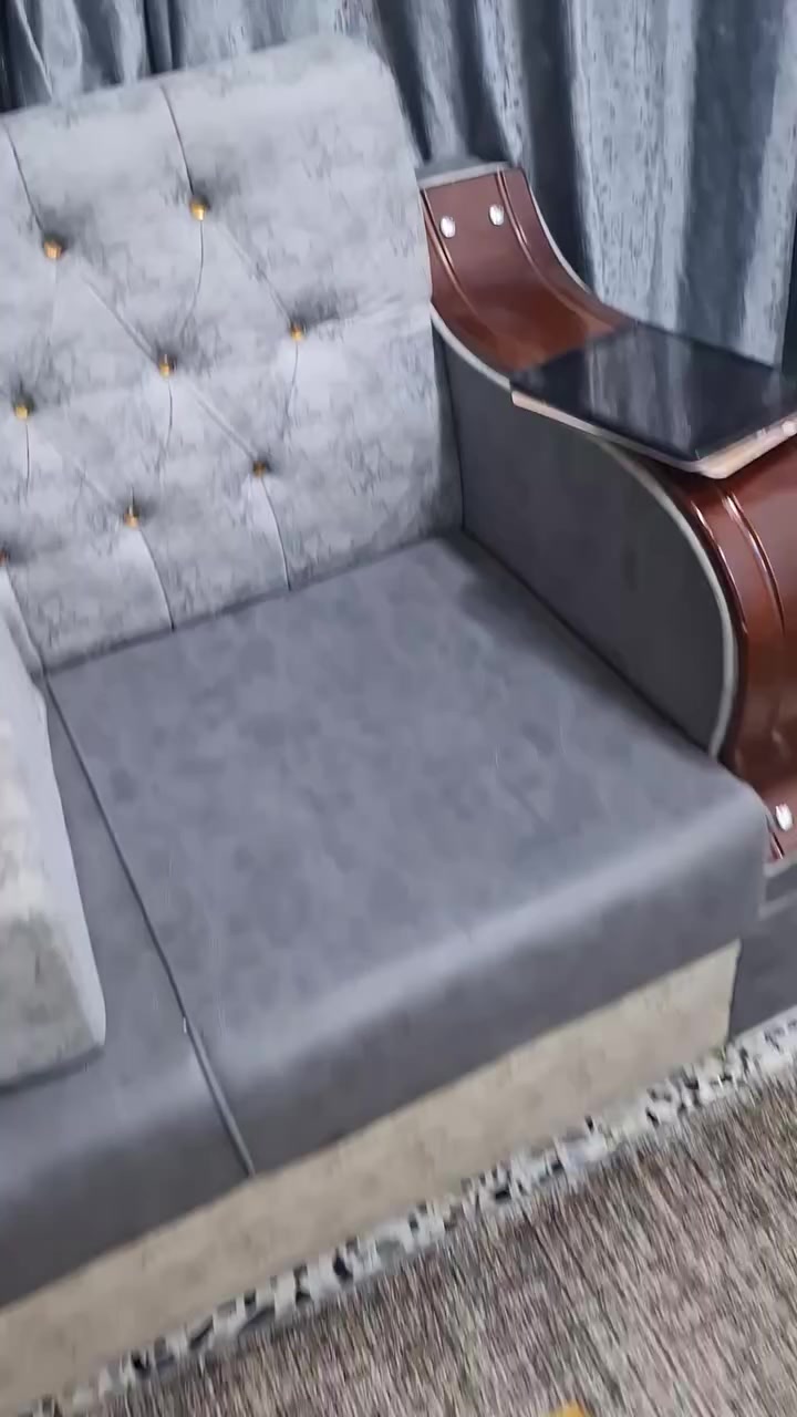 ديوانيه تسكام ١١ متر
مكاني شعله 
متواجد واتساب ***********
قفله مليون 
بعد قطعه مامصوره زاويه
