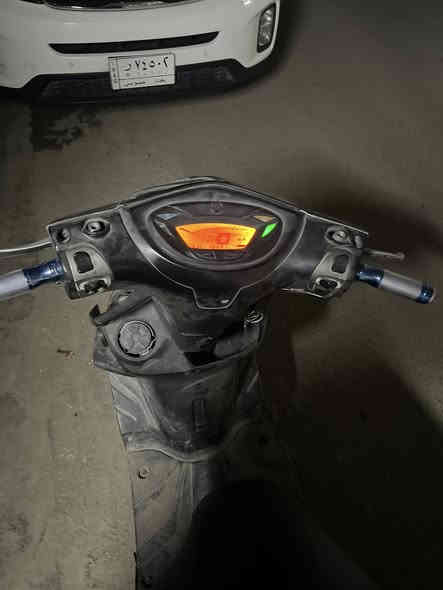 دراجه جيتي ار للبيع صالنصه رياضي كلجات رياضي بيها بجم مكسور بس الاشاير موجوده السعر خاص مكان بغداد الحريه ***********
