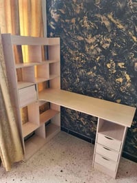 مكتب زاويه للبيع نظيفه جدا جدا سعر 75 كاويه شبه جديده ٣٠ 07829406025