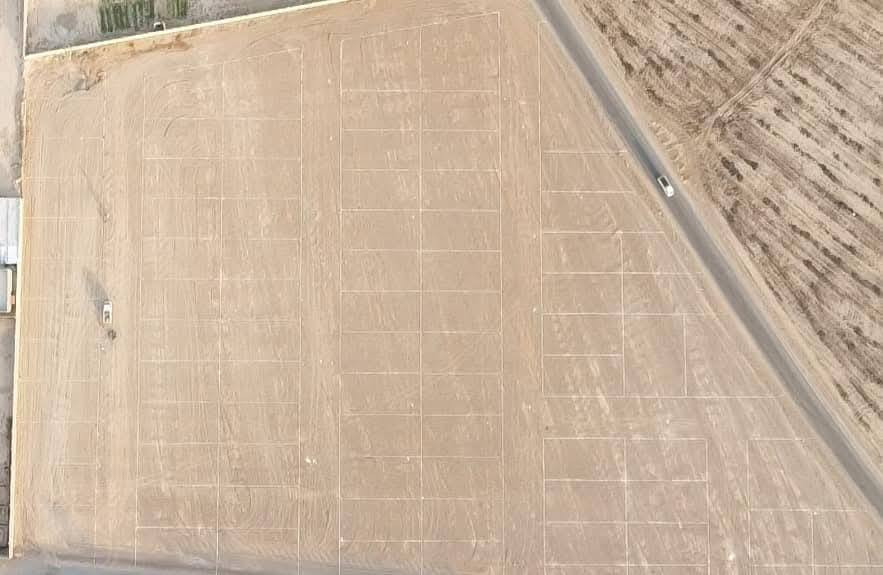 قطع أراضي للبيع.
العنوان. تكريت على خط السريع قرب محطة صلاح الدين الأيوبي او مدرسة الأيوبي تبعد عن شارع العام ٥٠٠ متر .

واصلها تبليط ومدرسة ومولد منطقة. ومي حلو 

مساحة قطع 200 متر . كما موضح بل خريطة. 

سعر القطعة .8 ملايين ويرهم اقساط مقدمة 6مليون وبل شهر500الف

الهاتف.  ***********. 

متوفر دوانم للبيع .

ومقسمة تخطيط وكهرباء اعمدة
