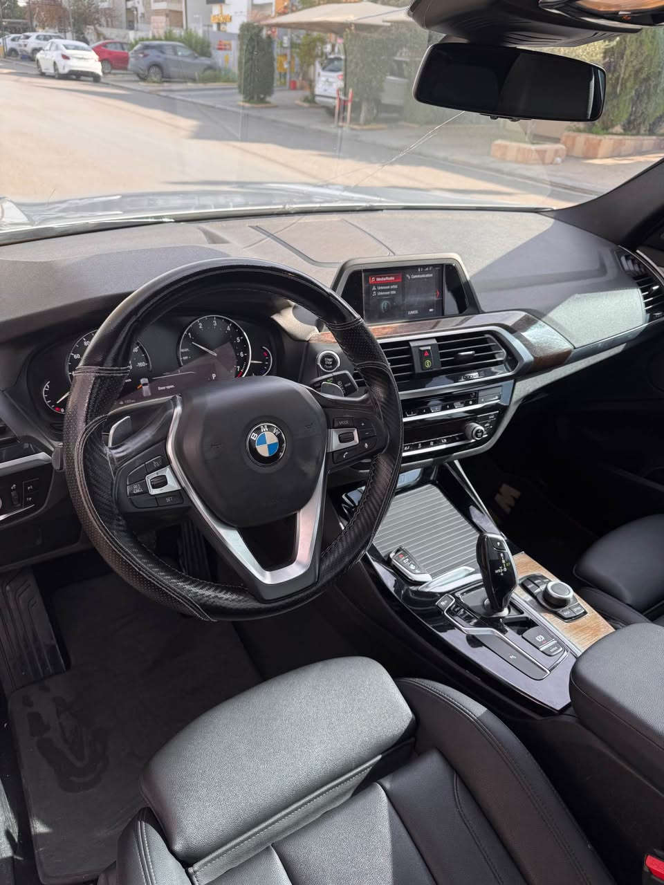 BMW X3 2019
Sdrive
فول مواصفات سەماعە هارمان کاردن و پانۆراما و كوشن گەرم
پشت و پێش کەپس یەک چاملغی سبوغە (دوو دەرگای لە ڕەنگی خۆی گۆڕایە) بەبێ ئێرباگ
٨٢،٠٠٠ کم ڕۆییە
هەموو شتی بەشەرت گێر مەکینە کارەباییات
سعر : ١٧٥$ و مجال 
***********
—————————- 
فول مواصفات سماعات هارمن كاردن و بانوراما كشن تتفيه
واحد جاملغ مصبوغ بدون ارباك (بابين مبدل نفس لون شركه)
٨٢،٠٠٠كم مشيه
كلشي بشرط كير و محرك
سعر : ١٧٥$ و مجال
*********** أربيل, العراق
