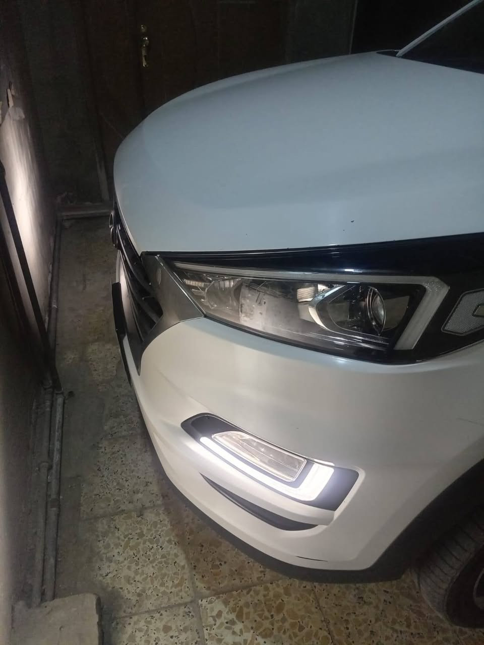 السلام عليكم هونداي توكسان خليجي موديل ٢٠٢٠ حجم محرك ٢٠٠٠ماشيه ٦٣الف قابله للزيادة الموصفات تحكم استيرن جهتين تبريد قطعتين سياره الكشنات كلها مغلفه جلد ثلاثة أنظم قياده لد نهاري ليلي بيها صبغ أماكن وضربه جاملغ الخلفي جهة سايق سياره امانه الله كلش جديده رقم أربيل باسمي رقم الجديد السعر ١٥٠ وبيها مجال بسيط رقم الهاتف *********** او مراسله على الخاص فقط بيع التقرير موجود بصور
