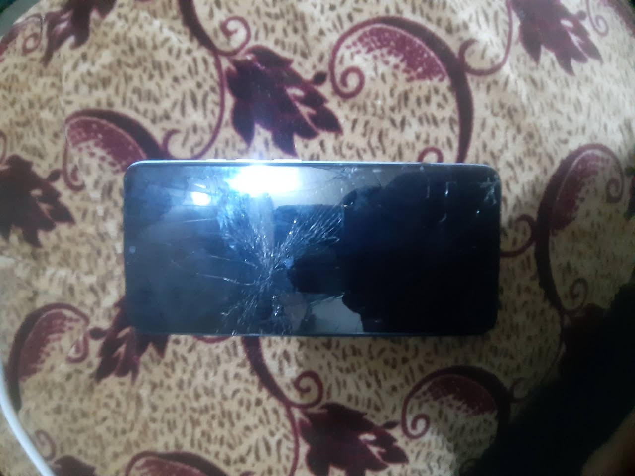 السلام عليكم TEcNopop7ذاكره64تلفون كله شغال ومثل ماموضح بل صوره شاشه مكسوره بس شغال سعر35


**إذا كنت صاحب هذا الإعلان وتريد حذفه لأي سبب، رجاءا أرسل رسالة إلى الدعم الفني**