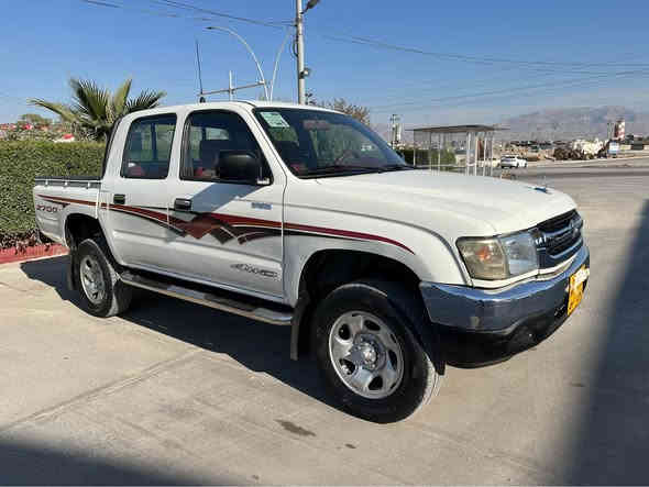 هايلوكس رقم أربيل 4x4  موديل 2004 گير محرك كهربائي شاصي دبل اكسل كلو ب شرط سعر 120 ورقه ‭0787 297 0407‬ زاخو
