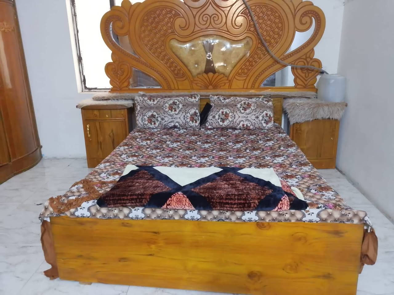 غرفه نوم صاج عراقي لبيع
مفصخه تجي تاخذه وتروح نضيفه مثل ب الصور 
مكاني بغداد مدينة الصدر 
***********
