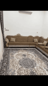 ديوان للبيع 15مقعد استخدام اشهر 
طباخ للبيع 
الاستفسار 
***********
يوجد واتساب او اتصال
