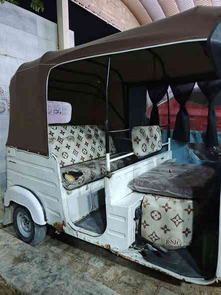 تكتك موديل 20 شهر 12  رقم وسنوية كشر كبالك مكينة مكفولة من تنقيص وتبخير مكان زعفرانية سعر 6250 رقم
***********
