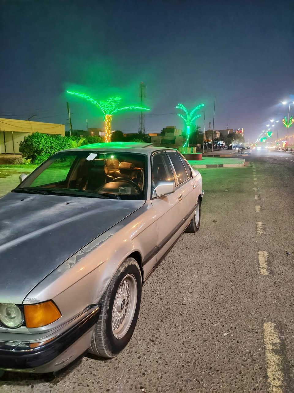 سلام عليكم شباب 730 1991 اصل بيهه مكينه 35 جديده كلش. مكفوله من حادث صبغ بس جارده ما مصبوغه قبل مابيهه اي شي نقص وسياره بلاد مو تعمير رقم انبار انكليزي بأسم صاحب سياره صديقي سياره خير من الله تبريد حداديه كير مكينه كلشي شراي يتصل ودلل سعر 57 وبي مجال قليل كلش ***********
‏‪***********‬‏ مكان سياره كربلاء الحر
