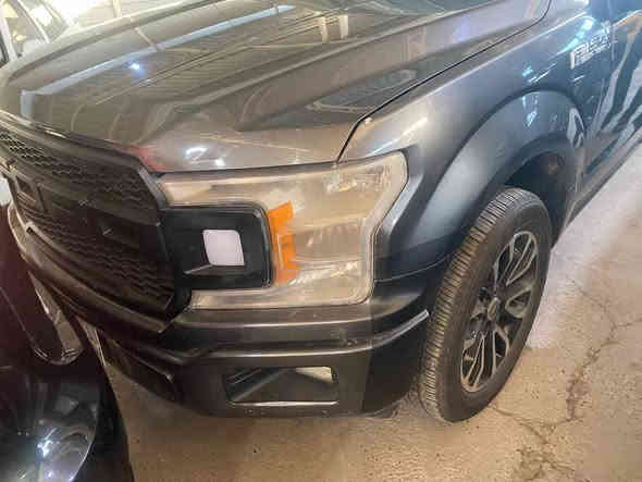 فورد موديل 2018رقم بغداد
تفاصيل F150 مكفولة من الصبغ والتبديل بيها فقط بارد جاملغ مكينه 2700يعني  6سلندر  دبل تيربو السعر 27وبيها مجال وصور الحادث موجوده ***********
