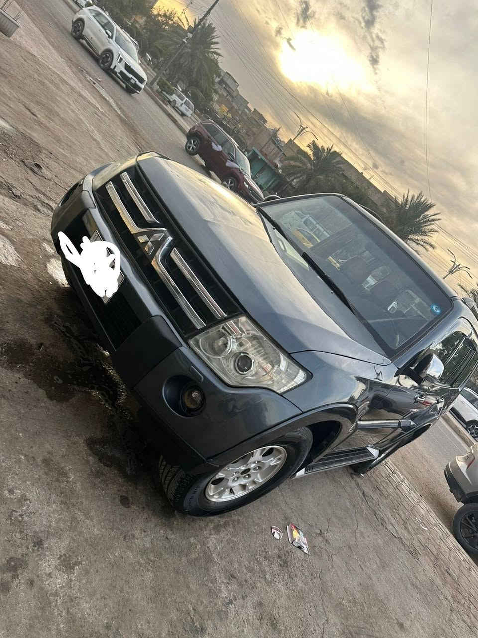 السلام عليكم عند باجيرو موديل 2009خليجي رقم انكليزي بغداد بسمي 7راكب كير ومحرك وصدر وكهربائيات وتخم تاير جيد جدآ بيهه اربع قطع صبغ السعر 109 وبي مجال مكان السياره بغداد الغزاليه للاتصال *********** للجادين فقط بغداد, العراق
