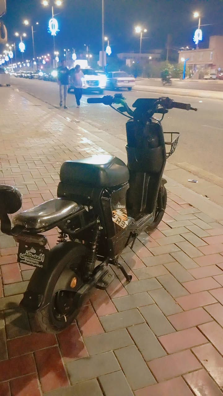 السلام وعليكم ورحمه الله وبركاته
دراجه شحن R9  الريان للبيع 

اشاير يمنه ويسره وبيهة دبل اشاره

هورن وبيهة نضام ال R رجوع الى الخلف

3 سرع سرعة الحقيقيه (70) دراجه بيهة 5 بطاريات كبار موديل 2026 نسخه جديده مو القديمه 2025 وراح يكون سعرهة 450 الف وبيهة مجال بسيط اذا شراي راسلني  مو شراي لتراسل تمام العنوان كربلاء حي الحر ❤

رقمي (***********) مراسله واتساب او اتصال فقطط 
مكلف بلنشر غير متواجد عل فيس
