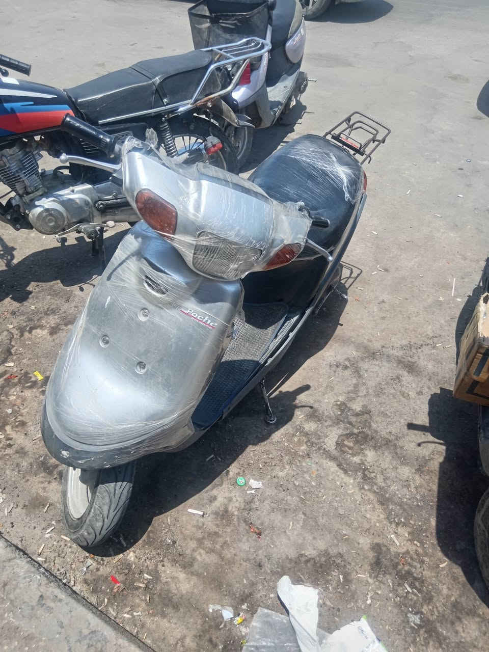 سلام عليكم دراجة للبيع السعر 225 نقص باتري وصالنصة ولايت امامي بيهة مجال كربلاء مقابيل مول الحارث *********** مجفته
