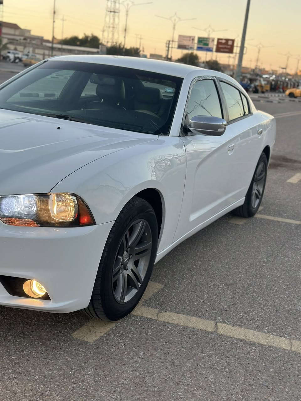 يا الله أللهم صل على محمد وآل محمد جارجر موديل 13 كنديه بيهه باب تبديل وباب صبغ السياره جاهزه عله اخر حبايه سنويه ورقم جديد مكاني ميسان نهاوند السعر 145 وبيهه مجال بسيط  ***********
